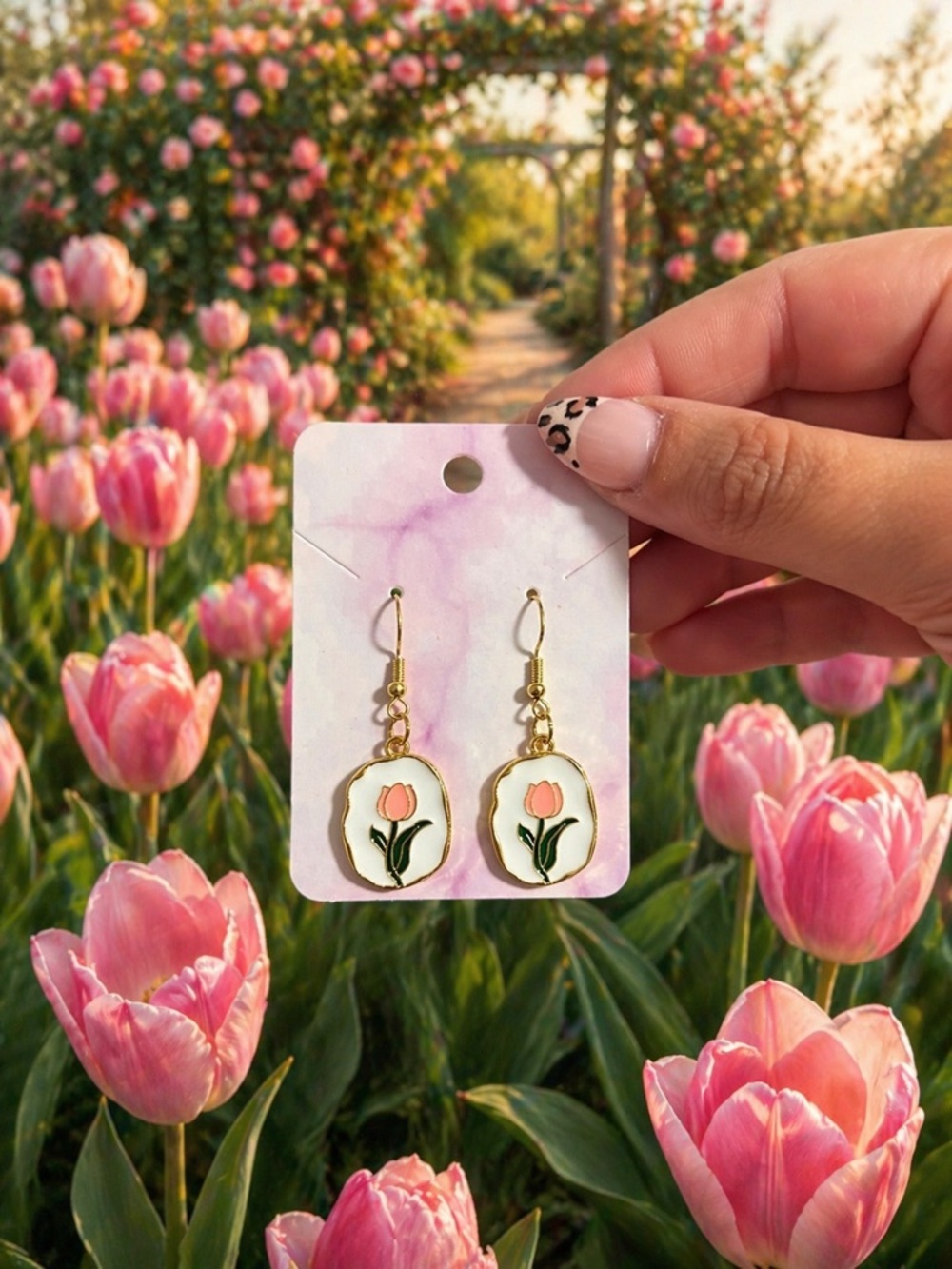 ✨ Handmade Elegant Gold and Pink Tulip Earrings